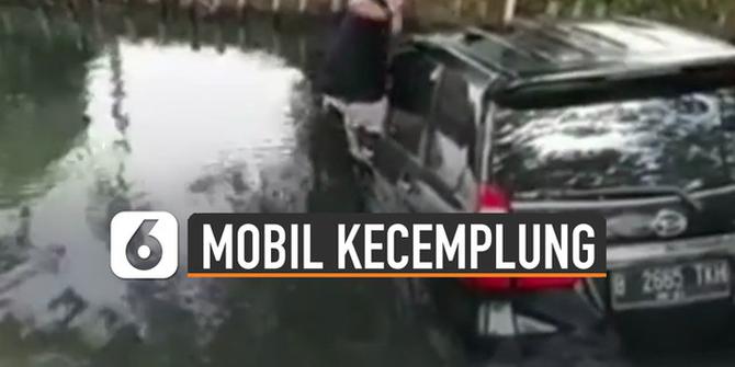 VIDEO: Viral Mobil Kecemplung di Kali, Ini Dia Penyebabnya