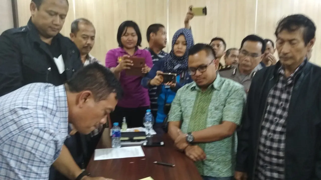 6 Pasal Kesepatakan Damai Antara Angkutan Online dan Konvensional