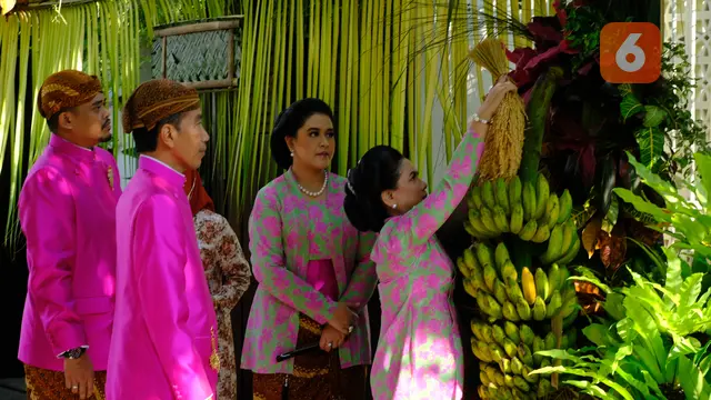 [Fimela] Siraman Kaesang, Jokowi pasang bleketepe