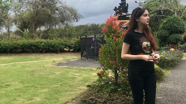 [Bintang] 5 Pesona Meiza Aulia, Istri dari Eza Gionino