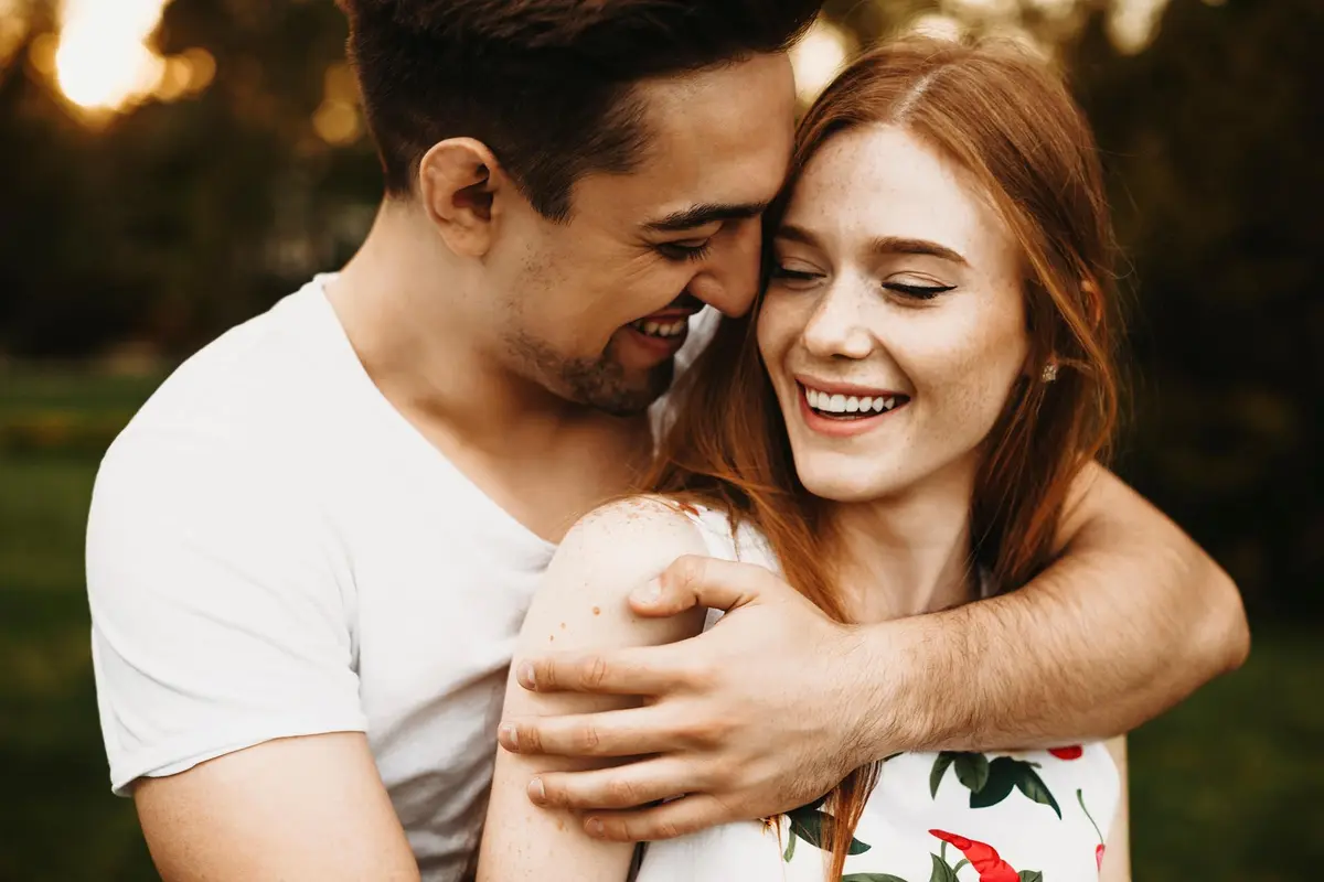 hubungan cinta