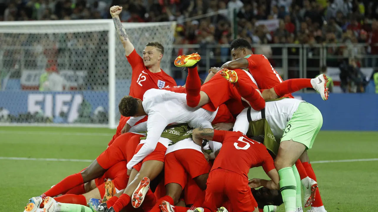 FOTO: Lewat Drama Adu Penalti, Inggris Bungkam Kolombia
