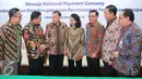 Menteri BUMN Rini Soemarno hadir dalam pembentukan perusahaan prinsipal, Jakarta, (9/9). Himbara mengajak PT Telkom untuk membentuk perusahaan Prinsipal yang akan memfasilitasi proses switching transaksi di antara Bank BUMN. (Liputan6.com/Angga Yuniar)