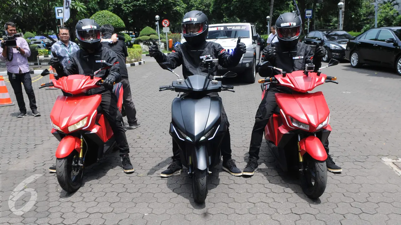 20161107-MENRISTEKDIKTI Lepas Motor Listrik JKT-Bali-Jakarta