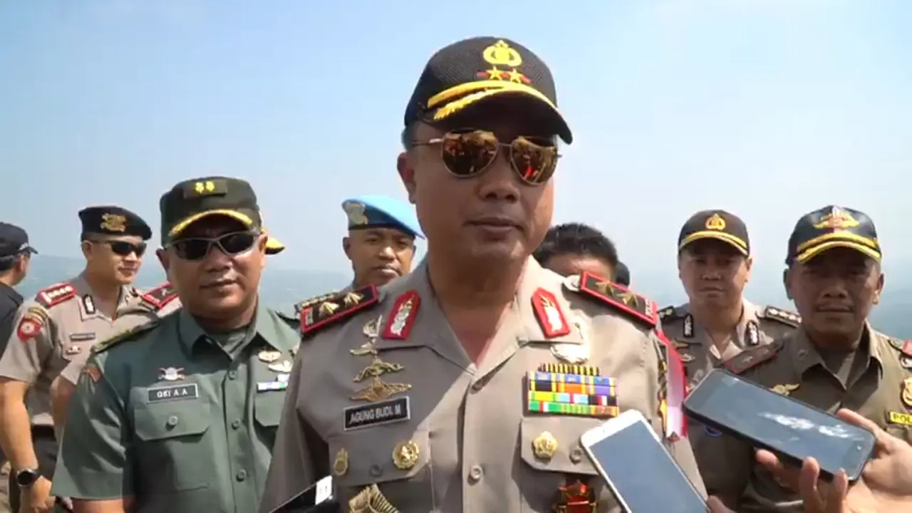 Kapolda Jabar Irjen Pol Agung Budi Maryoto saat meninjau kesiapan venue Asian Games di Kabupaten Bogor. (Liputan6.com/Achmad