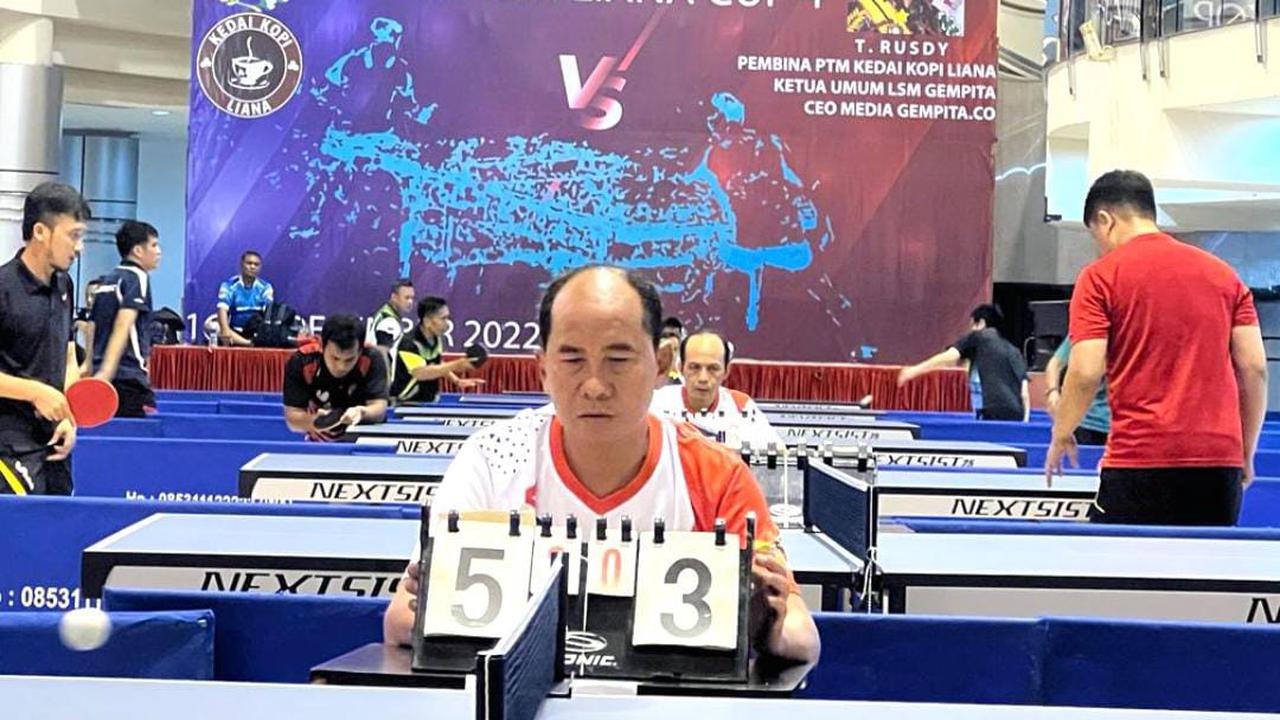 Persatuan Tenis Meja (PTM) Kedai Kopi Liana sukses menggelar turnamen tenis meja "Kedai Kopi Liana Cup IV" di WTC Mangga Dua, Jakarta Utara.