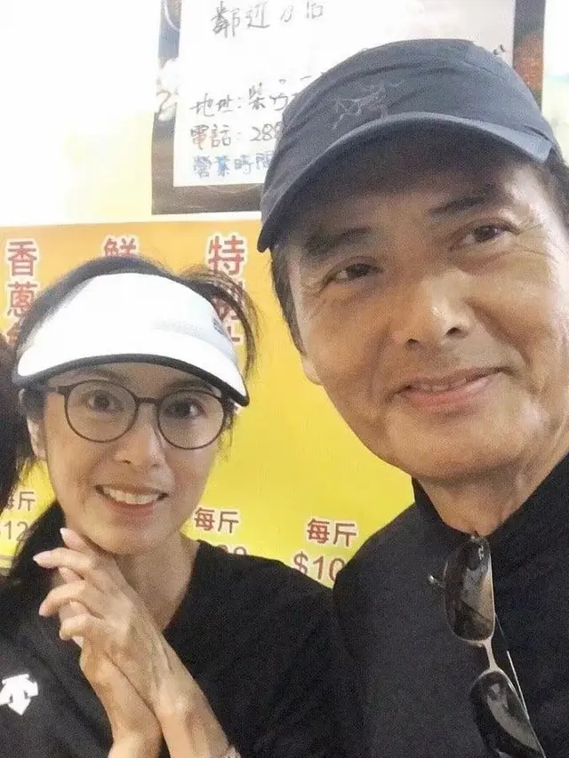 6 Potret Terbaru Aktor Chow Yun Fat 'Raja Judi', Ikut Lomba Lari 10 Km di Usia 67 Tahun