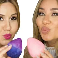 Nggak semahal beautyblender, tapi spons bra fungsinya bisa sama persis lho. (YouTube.com)