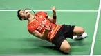 Selebrasi tunggal putra Indonesia, Jonatan Christie, setelah keluar sebagai juara dalam pertandingan final Hong Kong Open 2023 yang berlangsung di Hong Kong Coliseum, Minggu (17/9/2023) sore WIB. Jojo berhasil menang dramatis wakil Jepang, Kenta Nishimoto, dengan skor 12-21, 22-20, 21-18. (AFP/Peter Parks)