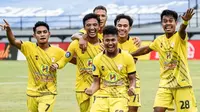 Bayu Pradana menyumbang satu dari tiga gol kemenangan Barito Putera atas Persipura pada pekan ke-25 BRI Liga 1 di Stadion Kapten I Wayan Dipta Gianyar, Bali, Senin (14/2/2022). (Bola.com/Gatot Susetyo)