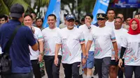 Menteri Perdagangan (Mendag) Zulkifli Hasan membuka Kebumen Beach Marathon 2023 di Pantai Pandan Kuning, Kebumen, Jawa Tengah, Sabtu (30/12/2023). (Dok Kemendag)