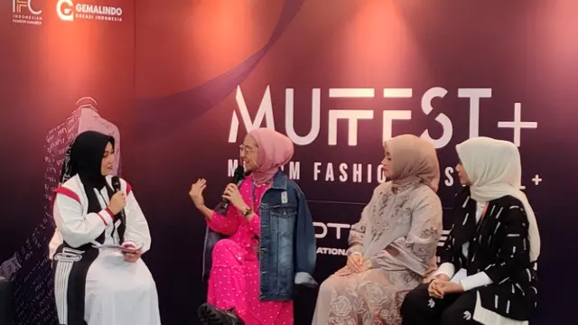 MUFFEST+ 2025 Tampilkan Ribuan Koleksi Fesyen termasuk koleksi terbaru Chiki Fawzi. (Liputan6.com/Henry)