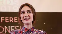 Luna Maya usai menjadi bintang tamu di salah satu acara televisi swasta di kawasan Kapten Tendean, Jakarta Selatan pada Senin (9/7/2018). (Nurwahyunan/Bintang.com)