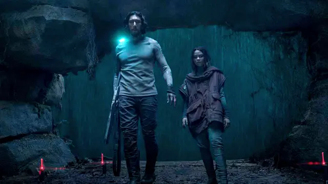 Petualangan Mills dan Koa sebagai karakter utama dalam film 65. (Foto: dok. Sony Pictures)
