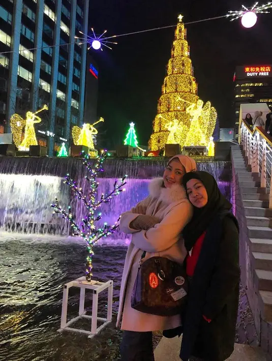 Desy Ratnasari dan Nasywa Nathania (Instagram/desyratnasariterdepan)