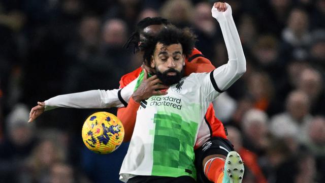 Foto: Pesan Menyentuh Luis Diaz untuk Keselamatan Sang Ayah saat Cetak Gol Penyeimbang Liverpool Kontra Luton Town