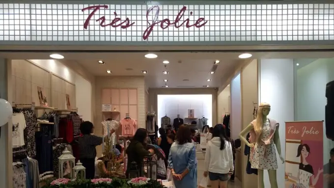 Kolaborasi Pakaian Musim Semi dengan Sentuhan Fashion Ilustrator