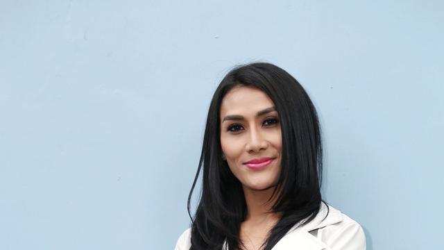 Melly Bradley Dinilai Lebih Menarik Sebelum Berubah - ShowBiz Liputan6.com