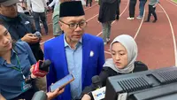Ketua Umum Partai Amanat Nasional (PAN) Zulkifli Hasan atau Zulhas menghadiri Syukuran Hari Lahir (Harlah) ke-25 Partai Kebangkitan Bangsa (PKB) di Stadion Manahan Solo, Minggu (23/7/2023). (Liputan6.com/Ady Anugrahadi)