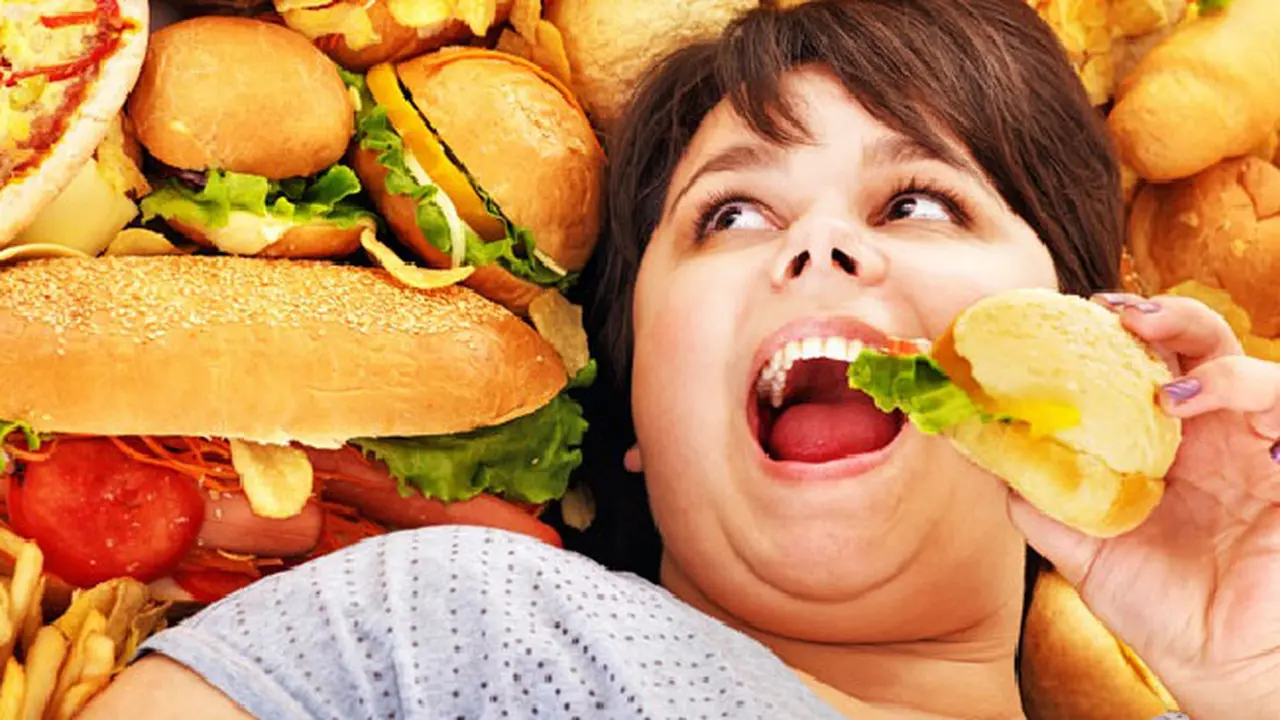 3 Tanda Anda Terlalu Banyak Habiskan Uang untuk Makanan