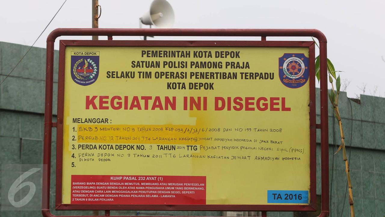 700 Personel Gabungan Siaga di Tempat Ibadah Ahmadiyah-Depok- Immanuel Antonius-20170224