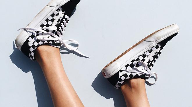 5 Sepatu Ini Justru Bikin Kamu Tetap Gaya dan Kekinian  
