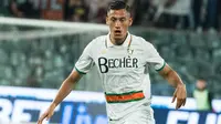 Bek Timnas Indonesia yang memperkuat Venezia, Jay Idzes. (X/Venezia)