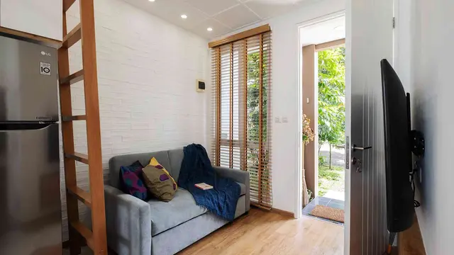 Sofa ruang keluarga