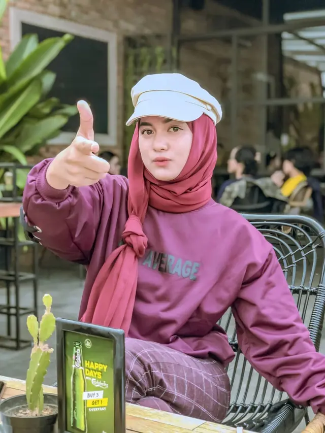 Kolaborasi bareng Rizki-Ridho D'Academy, Ini 6 Pesona YouTuber Mila Alawiyah