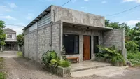 7 Inspirasi Rumah Desa Gaya Industrial Tanpa Biaya Mahal, Sederhana tapi Tetap Estetik