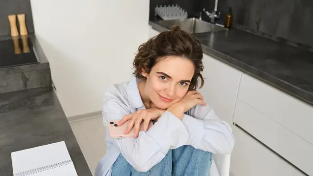 wanita desember sikap ramah