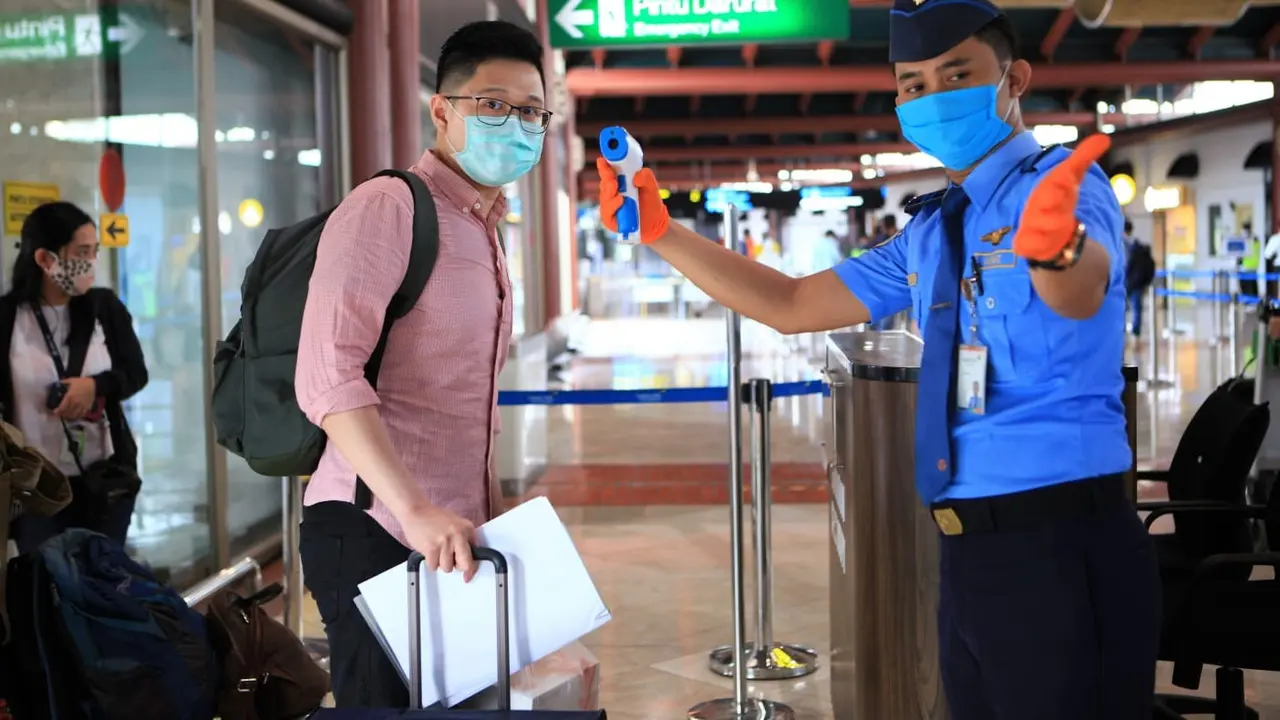 Penerapan protokol kesehatan di Bandara Internasional Soekarno-Hatta