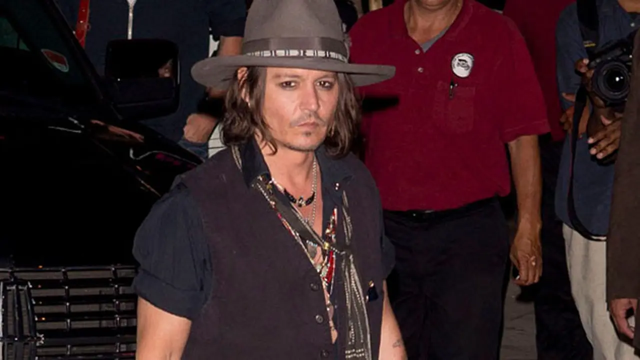 Johnny Depp Dipukul Pengawalnya Sendiri