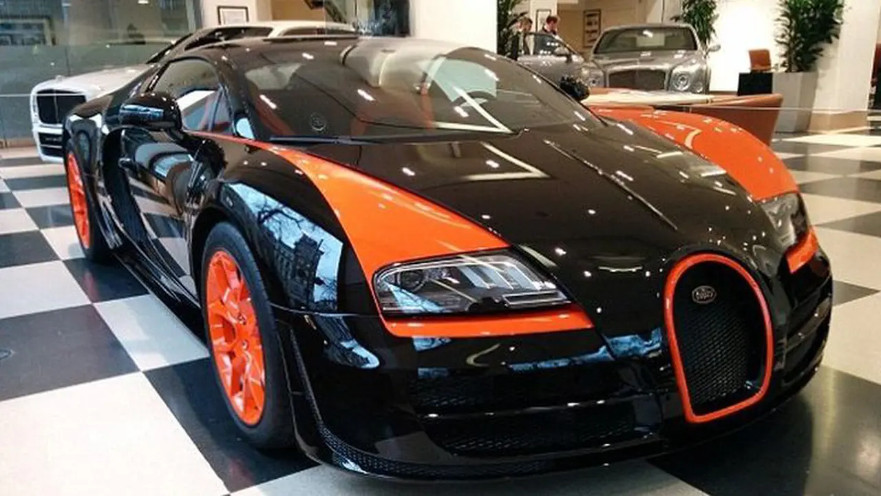 Biaya Ganti Ban Bugatti Veyron Lebih Mahal dari New Fortuner G