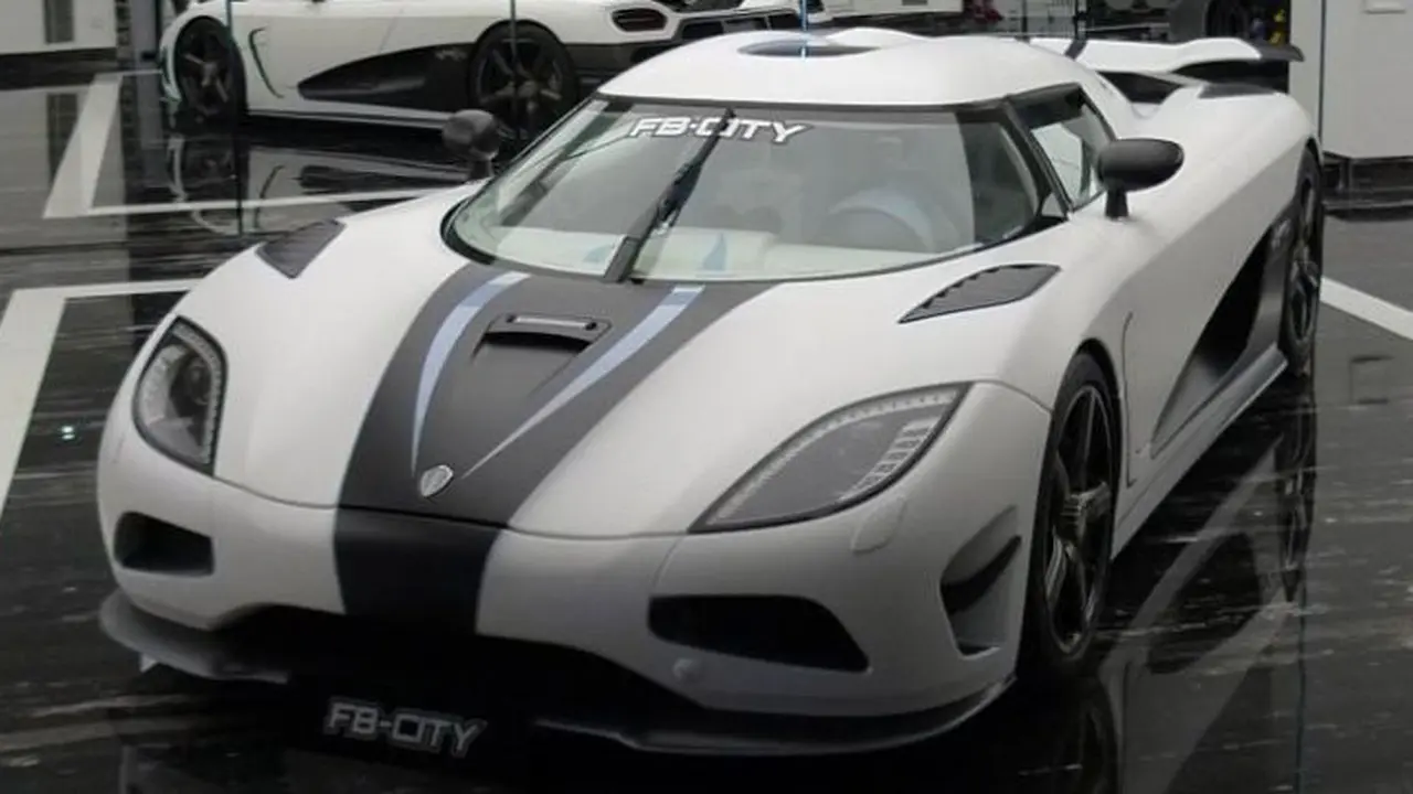 Jutawan Tiongkok Terpaksa Jual Koenigsegg Untuk Servis LaFerrari