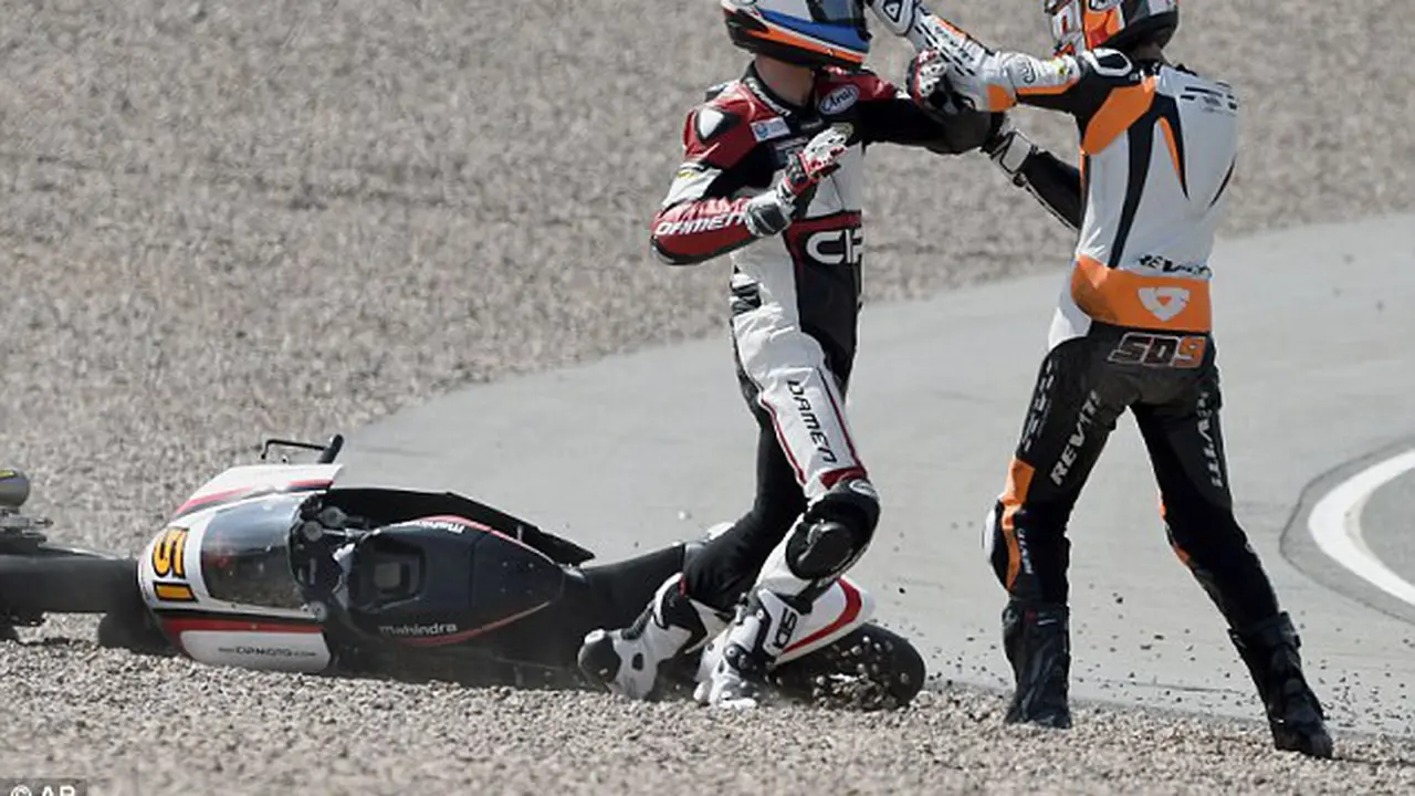 Bryan Schouten dan Scott Deroue