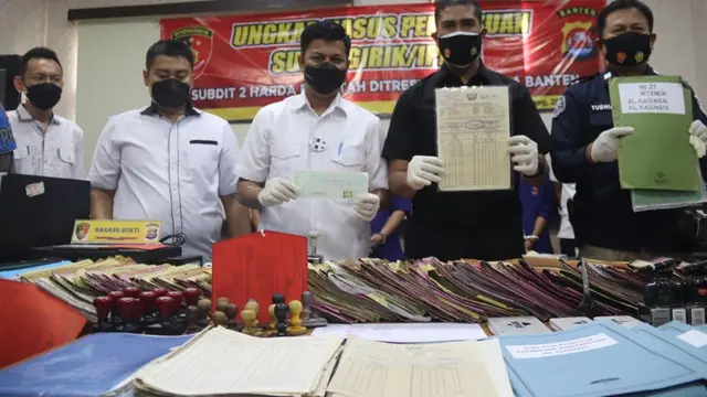 Pemalsu Girik Di Tangkap Satgas Mafia Tanah Polda Banten. (Kamis, 25/03/2021). (Dokumentasi Satgas Mafia Tanah Polda Banten).