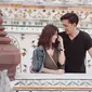 Sonya dan James memiliki hobi yang sama yakni traveling. Keduanya sudah traveling ke beberapa negara seperti mengunjungi Thailand. Di Thailand, keduanya tampak mesra saat berada di Wat Arun. (Liputan6.com/IG/@sonyapan)