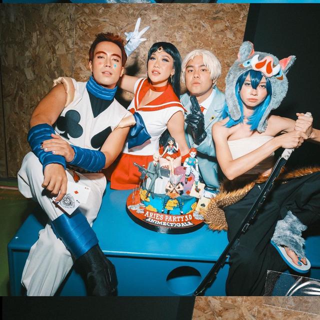6 Potret Seleb di Ulang Tahun ‘Geng Aries’, BCL Cosplay Jadi Sailor Moon
