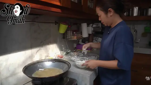 Potret Dapur dan Meja Makan Rumah Soimah di Jogja