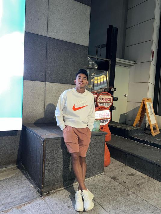 Marselino Ferdinan juga moncer pada level klub. Pada musim 2021/2022 lalu, Marselino terpilih sebagai Pemain Muda Terbaik di BRI Liga 1. (FOTO: instagram.com/marselinoferdinan10/)