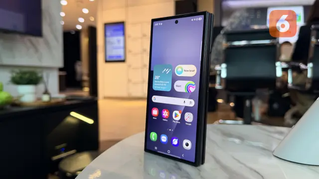 Galaxy Z Trifold