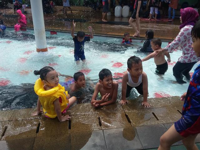 Waterpark Dan Kolam Renang Di Jakarta Dilarang Beroperasi Selama Psbb Transisi News Liputan6 Com