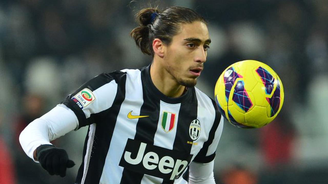 Nyetir Ferrari dalam Kondisi Mabuk, Bek Juventus Disemprit