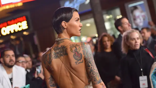 20170120- Ruby Rose Pamer Tato Saat Hadiri Premier Film Terbaru xXx-AP Photo