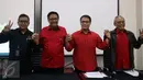 PDIP menggelar konferensi pers terkait hasil Pilkada 2017, Jakarta, Sabtu (18/2). PDIP mengklaim berhasil memenangkan pilkada di 57 daerah, Jakarta, Sabtu (18/2). (Liputan6.com/Johan Tallo)