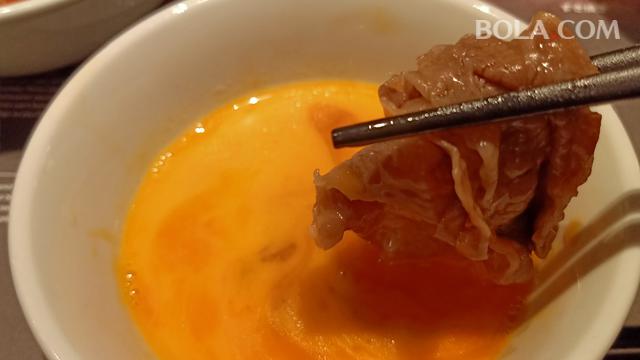 Menyantap Shabu-Shabu Auntentik Jepang, Dicelup dalam Telur Mentah
