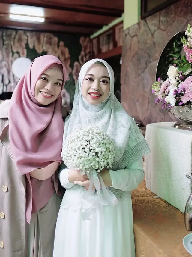 Busana Putri Bungsu Aa Gym saat Lamaran Hingga Akad Nikah, credit: @gdaghaida