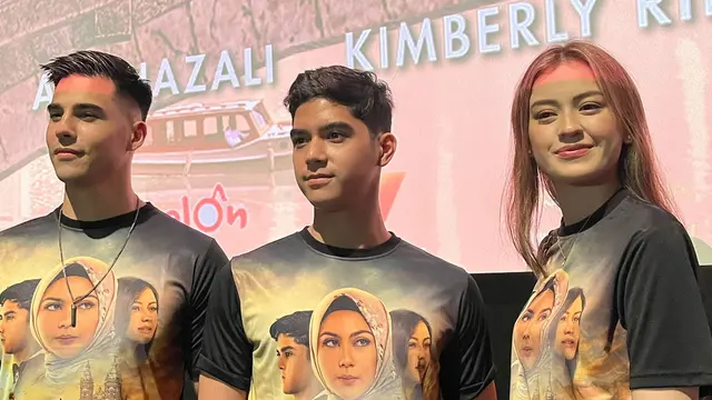 [Fimela] Gala Premier film Mengejar Surga