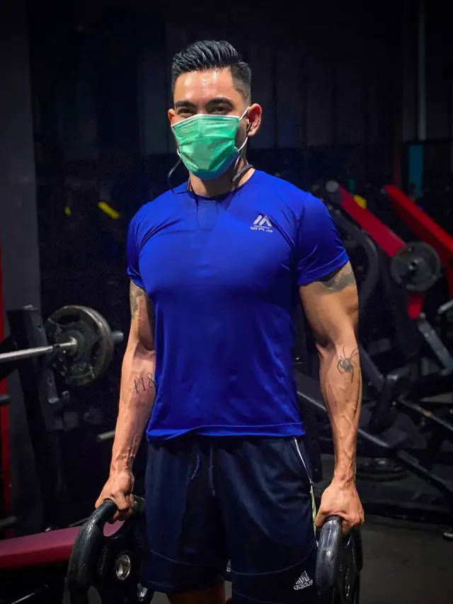 Robby Purba. (Foto: Instagram @robbypurba)
